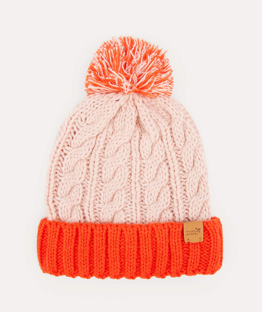 Cable Knit Beanie: Red
